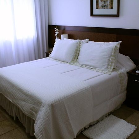 Hotel Dom Henrique Timóteo Екстериор снимка
