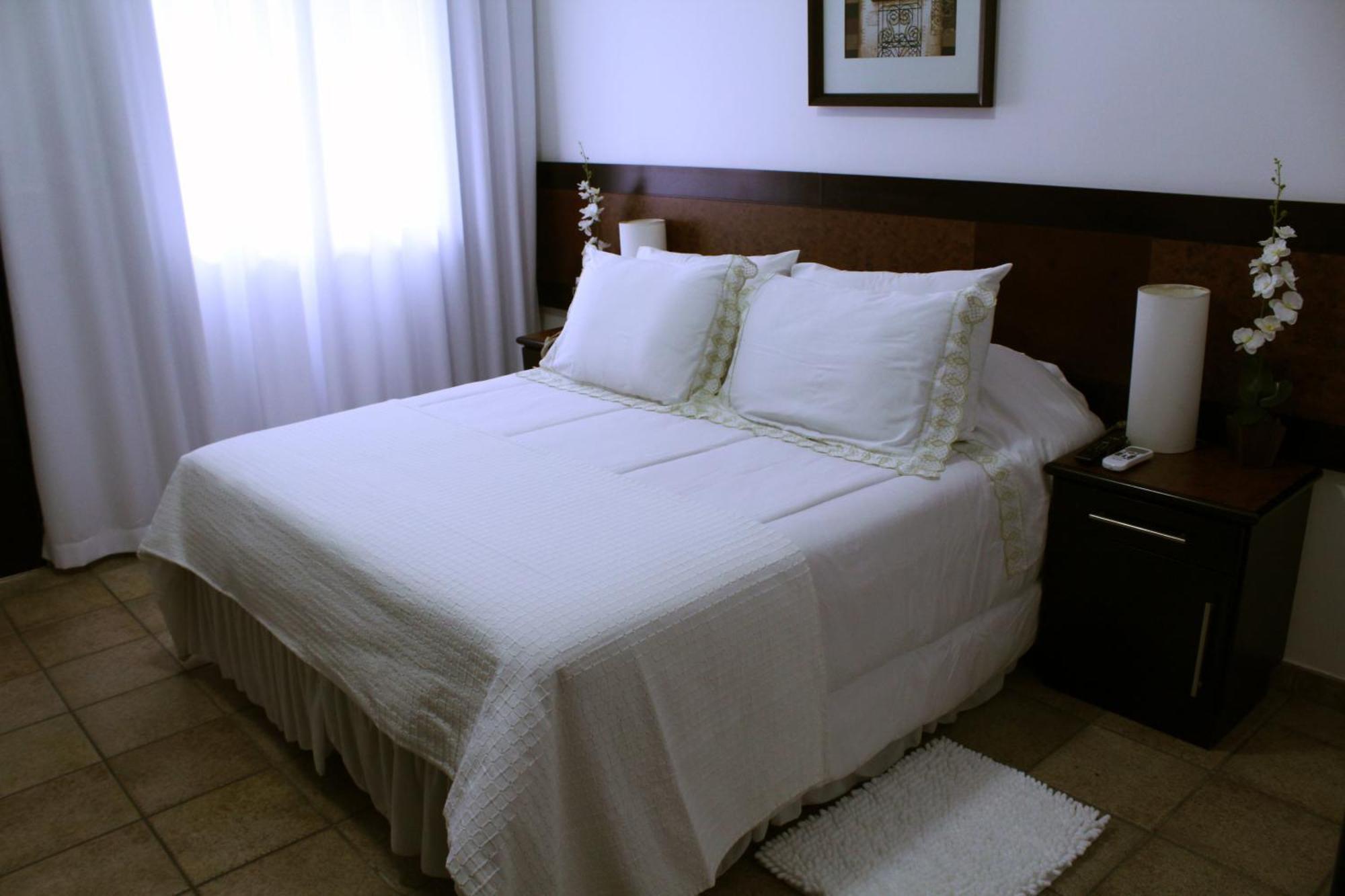 Hotel Dom Henrique Timóteo Екстериор снимка