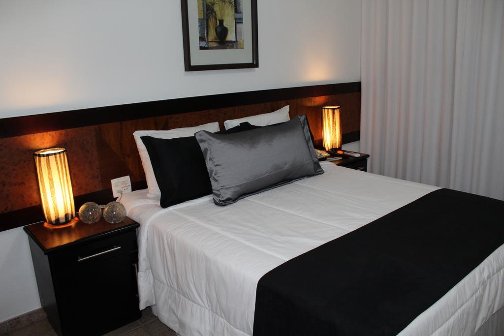Hotel Dom Henrique Timóteo Екстериор снимка